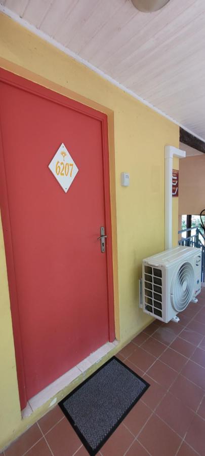 Appartamento Turquoise Caritan Sainte-Anne Esterno foto